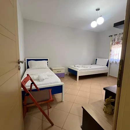 Aura Apartment *